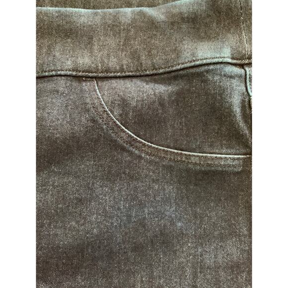 Lane Bryant high rise ultimate stretch dark wash jeggings plus size woman’s 28 - Picture 6 of 7